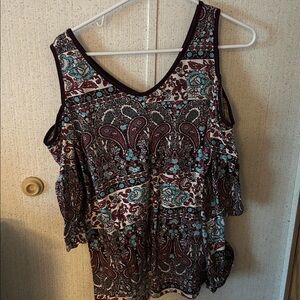 Rue21 Multicolor Paisley Cold Shoulder Top